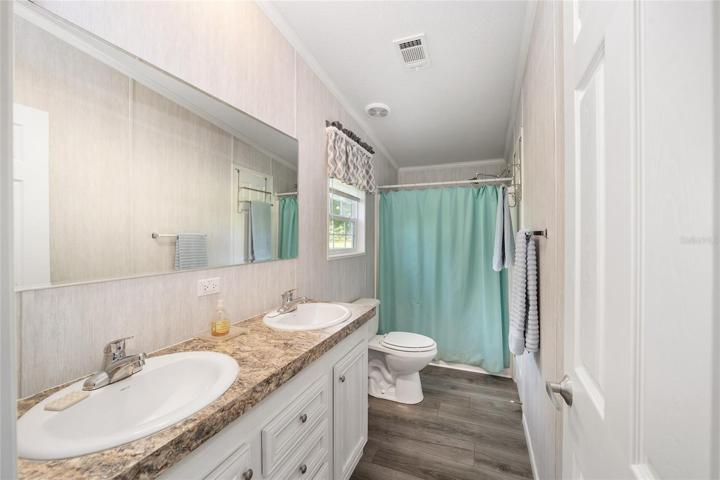 MASTER BATHROOM WITH DUAL VANITIES