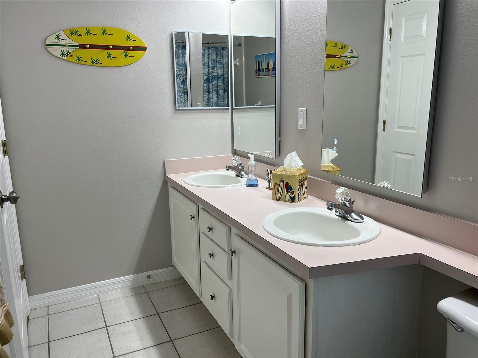 2nd bathroom