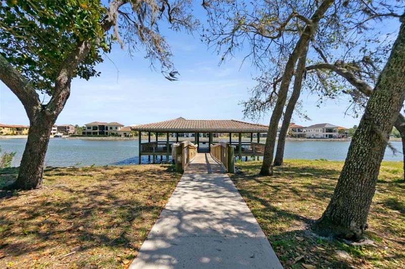 gazebo on ICW right in your backyard!