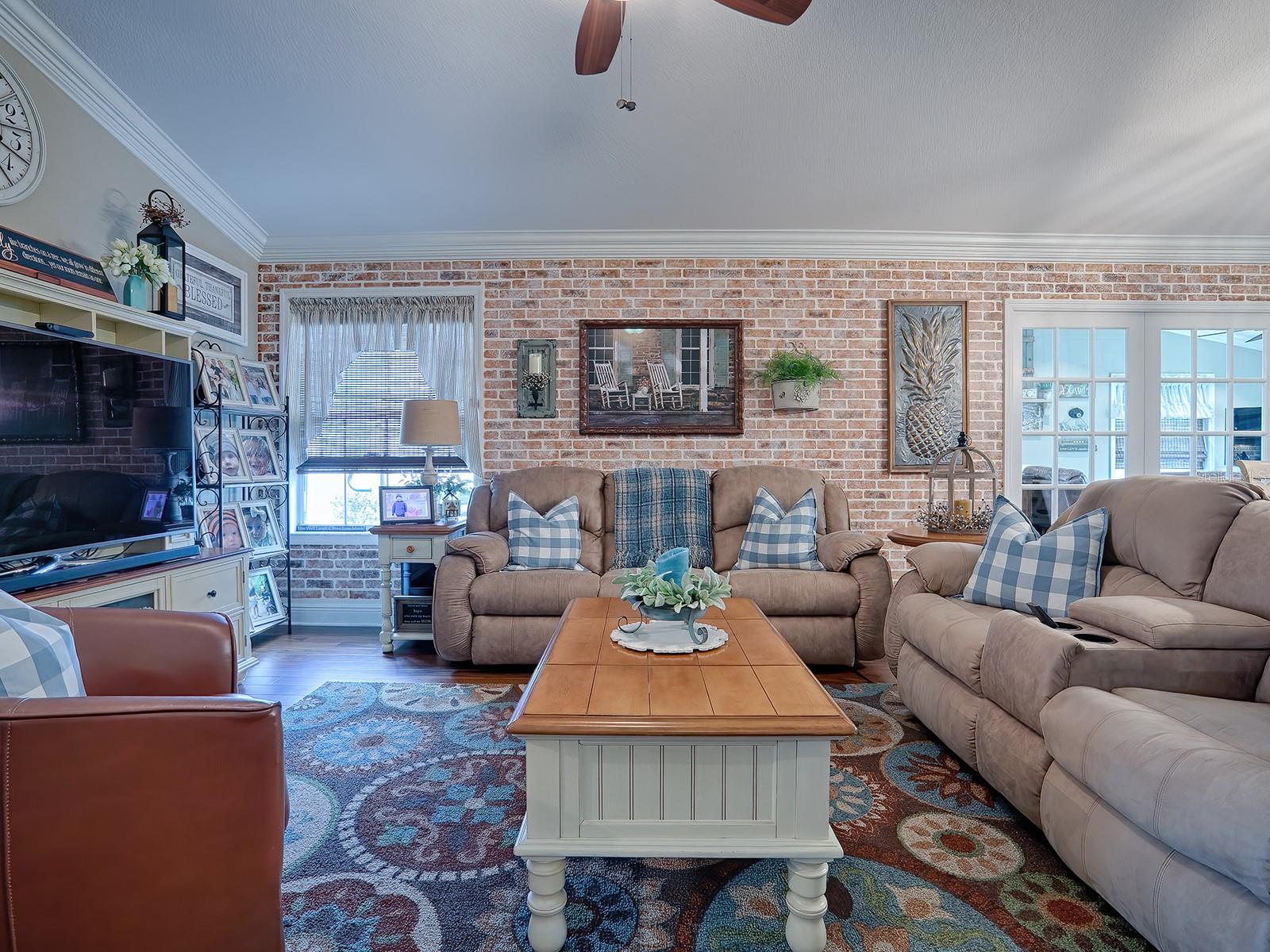 ANOTHER ANGLE OF LIVING AREA