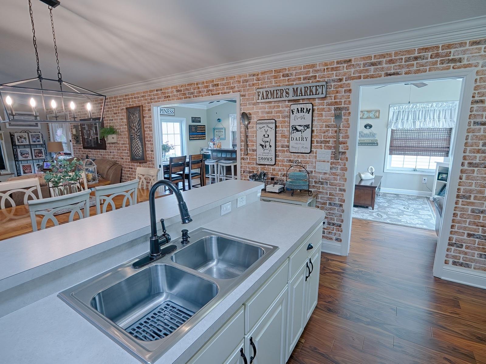 THIS HOME COMES WITH A WATER SOFTENER SYSTEM, TOO!