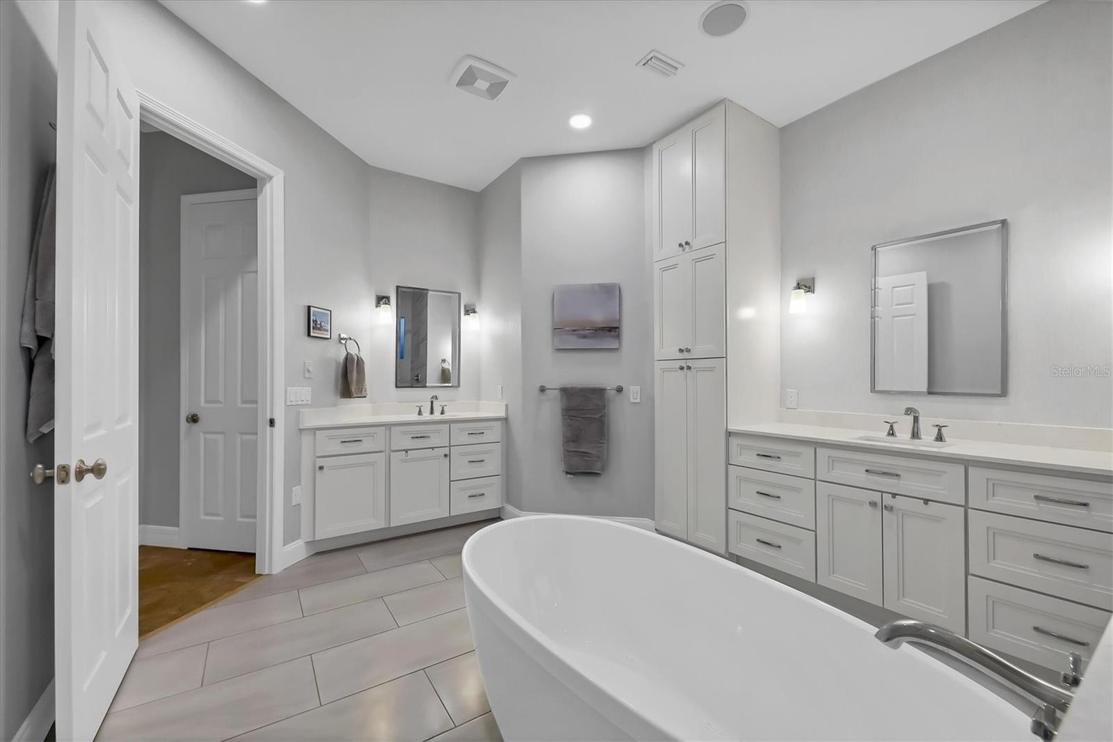 Freestanding Tub and Separate Loo.