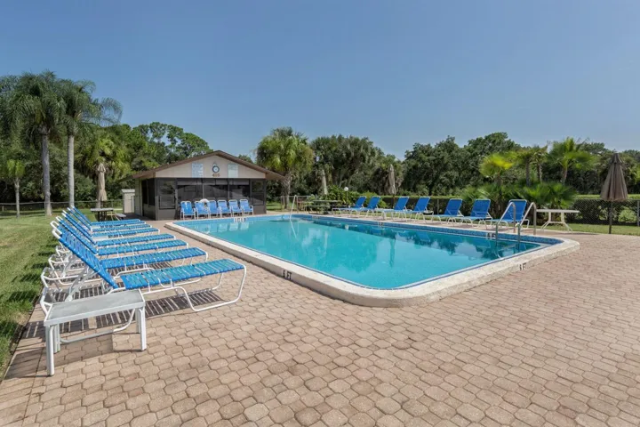 Community pool