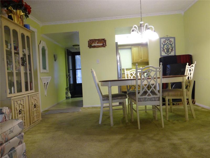 Living Dining Combo