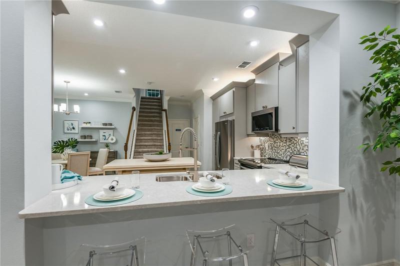 Model Breakfast Bar
