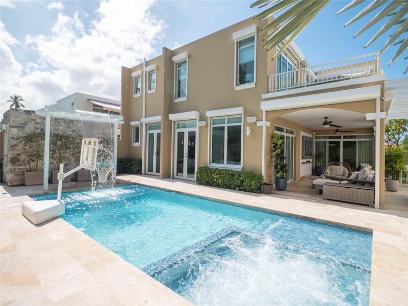 Heated pool and Jacuzzi