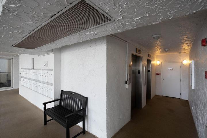 Building has 2 elevators