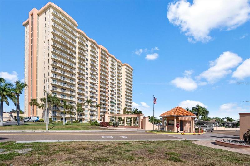 Point Brittany, Bldg 6
