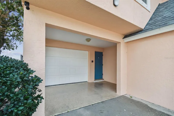 Garage / Entrance to Unit A