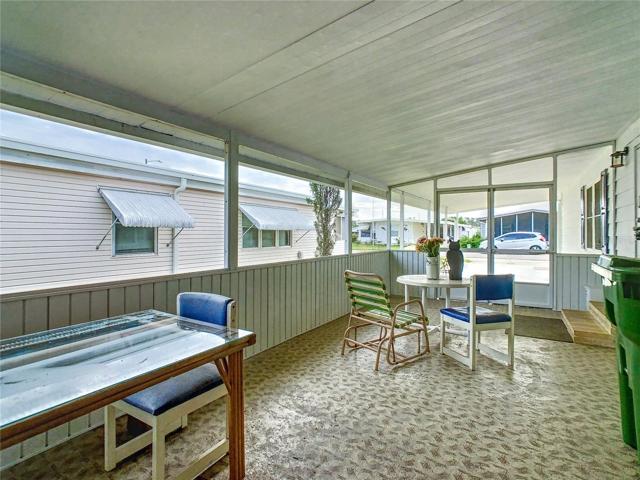 Screened room