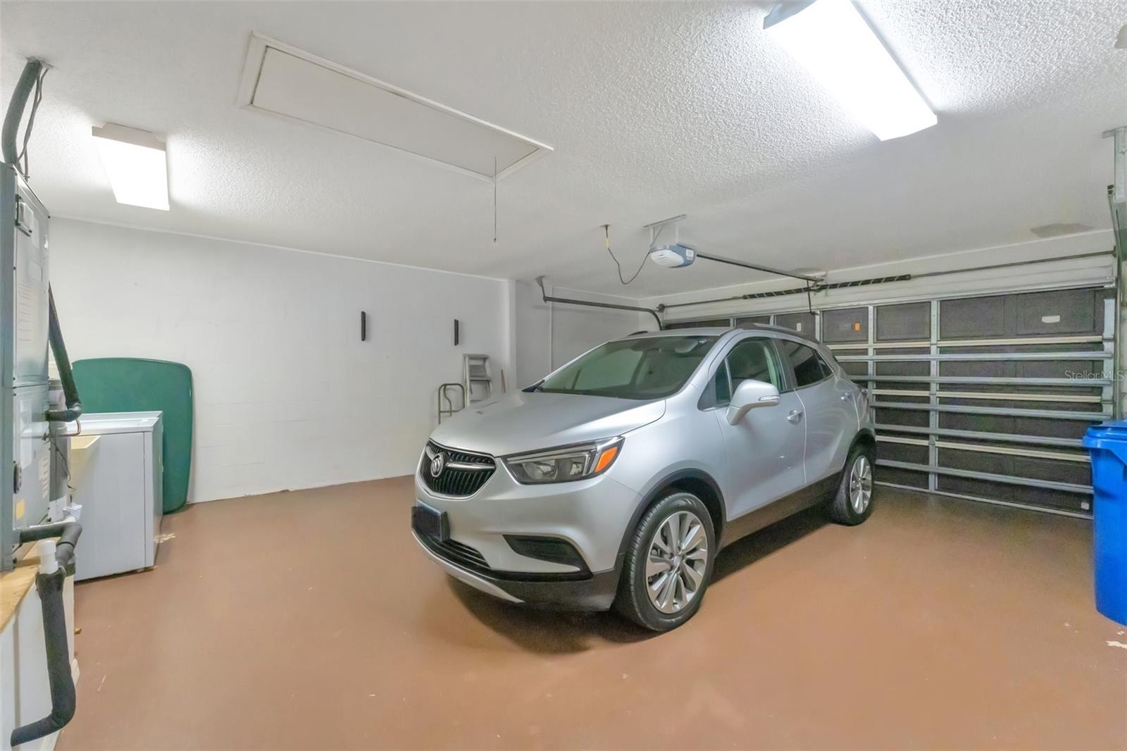 2-Car Garage