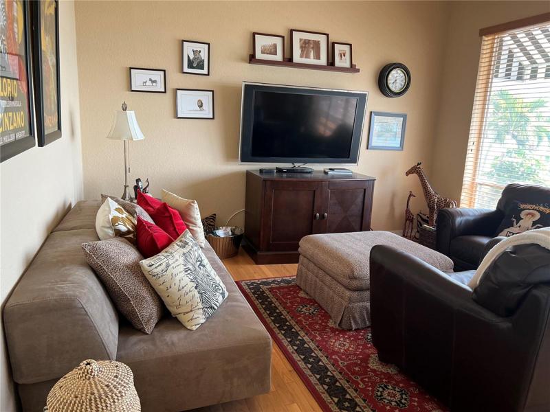 2nd Bedroom