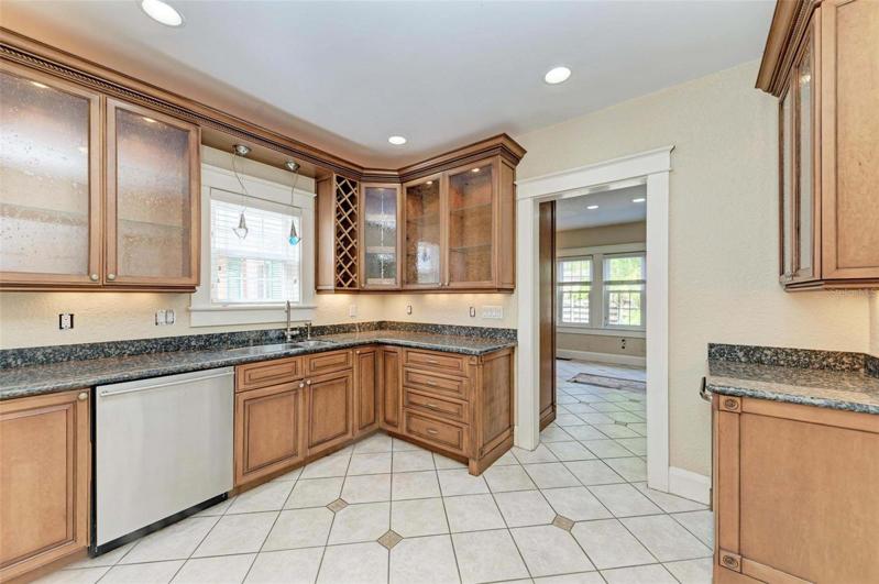 Butler's Pantry 