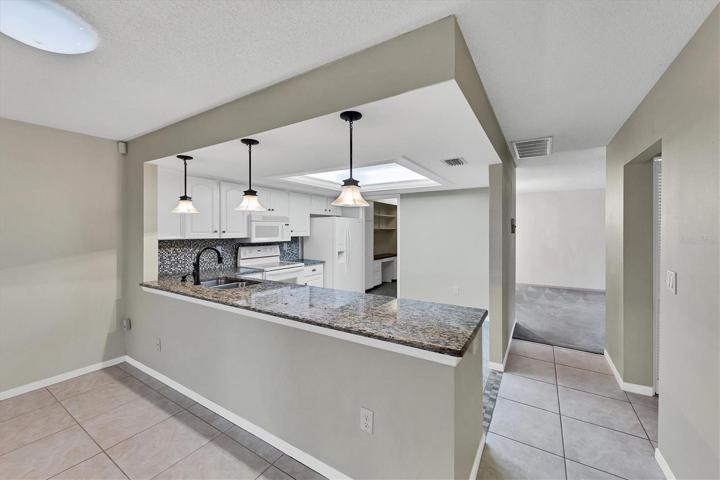 Kitchen Breakfast Bar