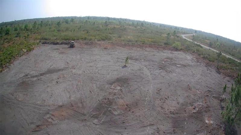 LOT 080 AND LOT 090 ARE IN THE SAME PHOTO