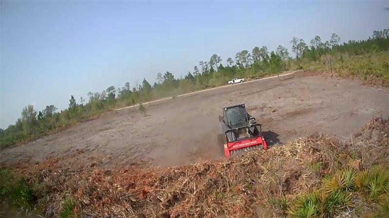 LOT 080 AND LOT 090 ARE IN THE SAME PHOTO