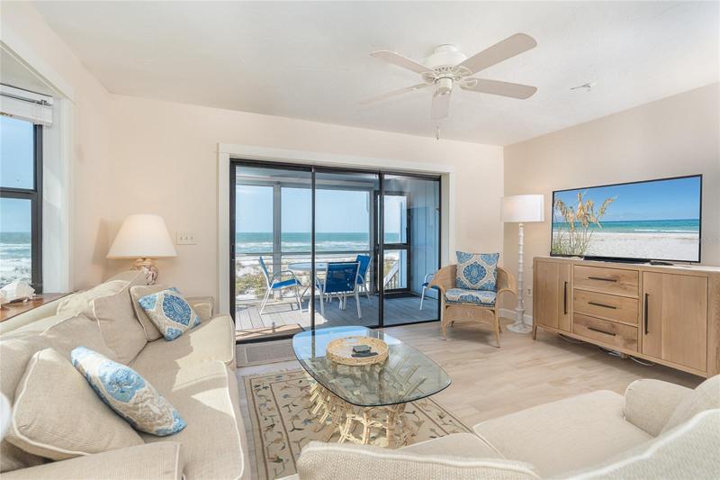 Living Area and View of Gulf.
