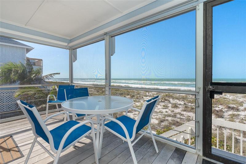 Rear Deck off Living Area.