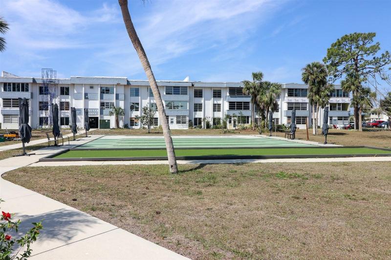Shuffleboard and bocce ball available