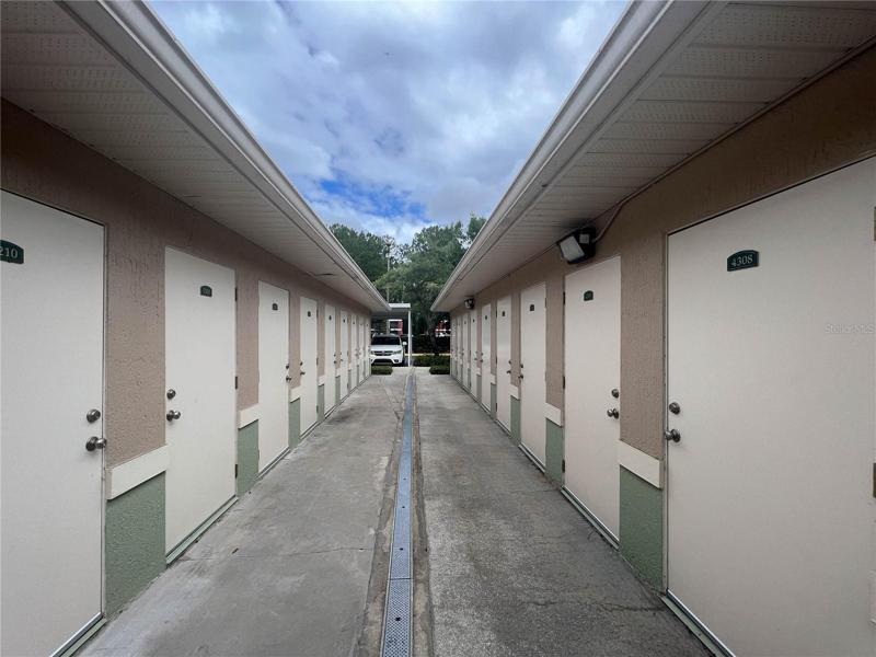 CLEAN, WELL-MAINTAINED LOCKABLE STORAGE UNITS FOR RESIDENTS... SAFE AT NIGHTIME TOO!
