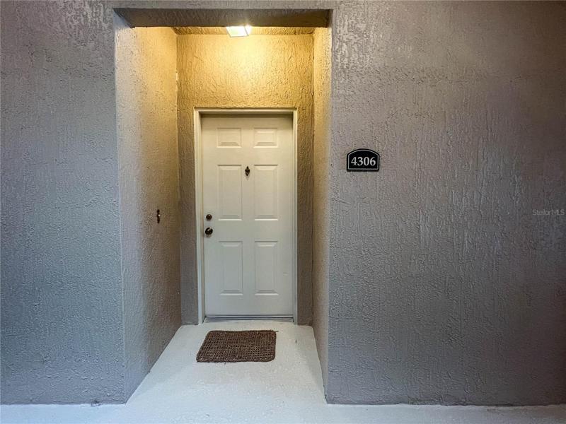 HOME SWEET HOME SECURITY LIGHTING THROUGHOUT... CLEAN!!!!!