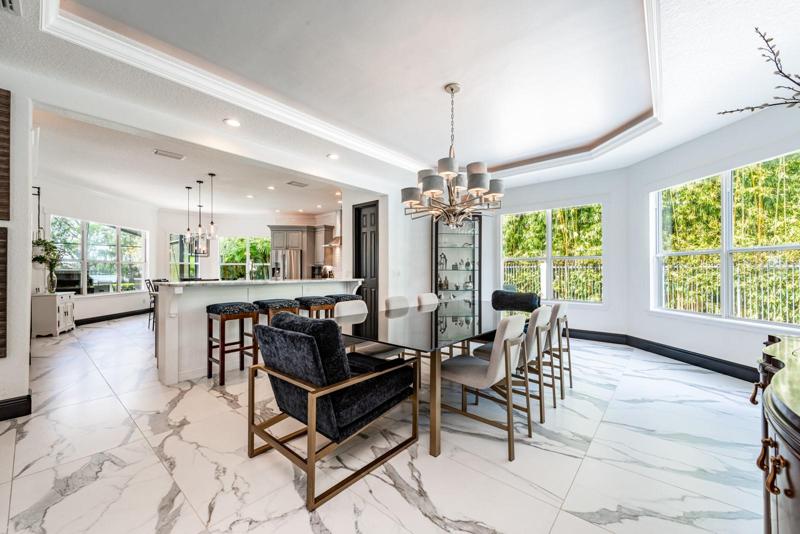 DINING AREA. 