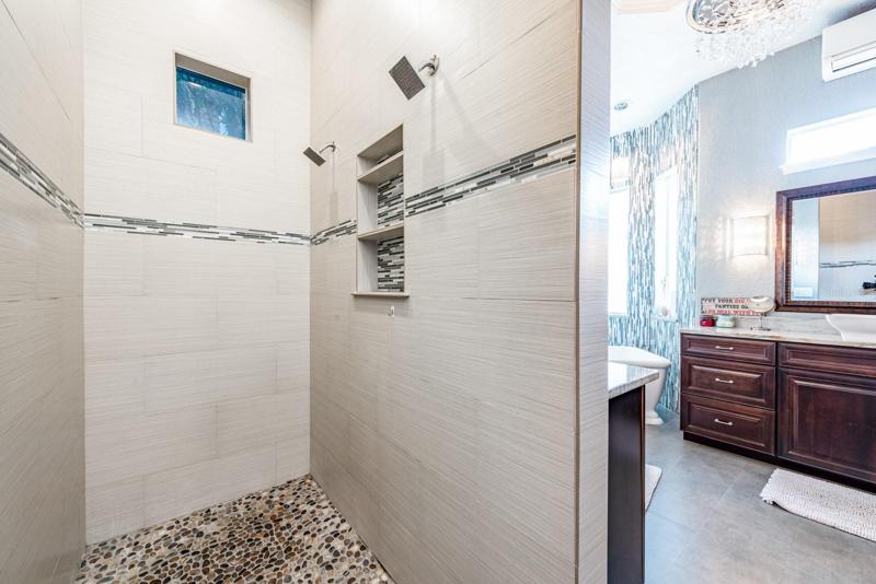PRIVATE EN-SUITE BATH. 