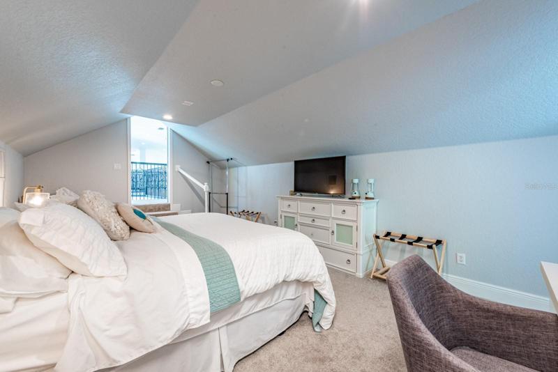 SECOND FLOOR/GUEST BEDROOM also features an en-suite for an additional primary suite! 