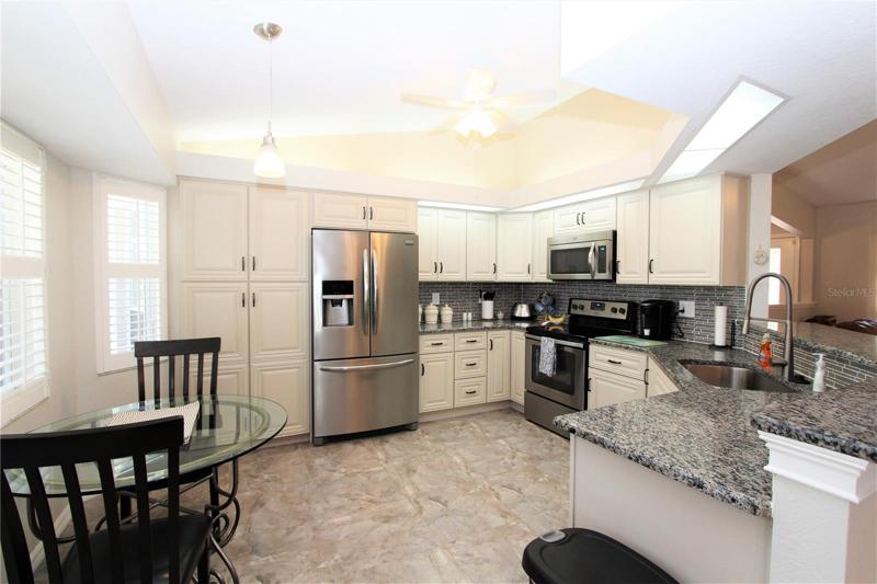 Kitchen - view 1