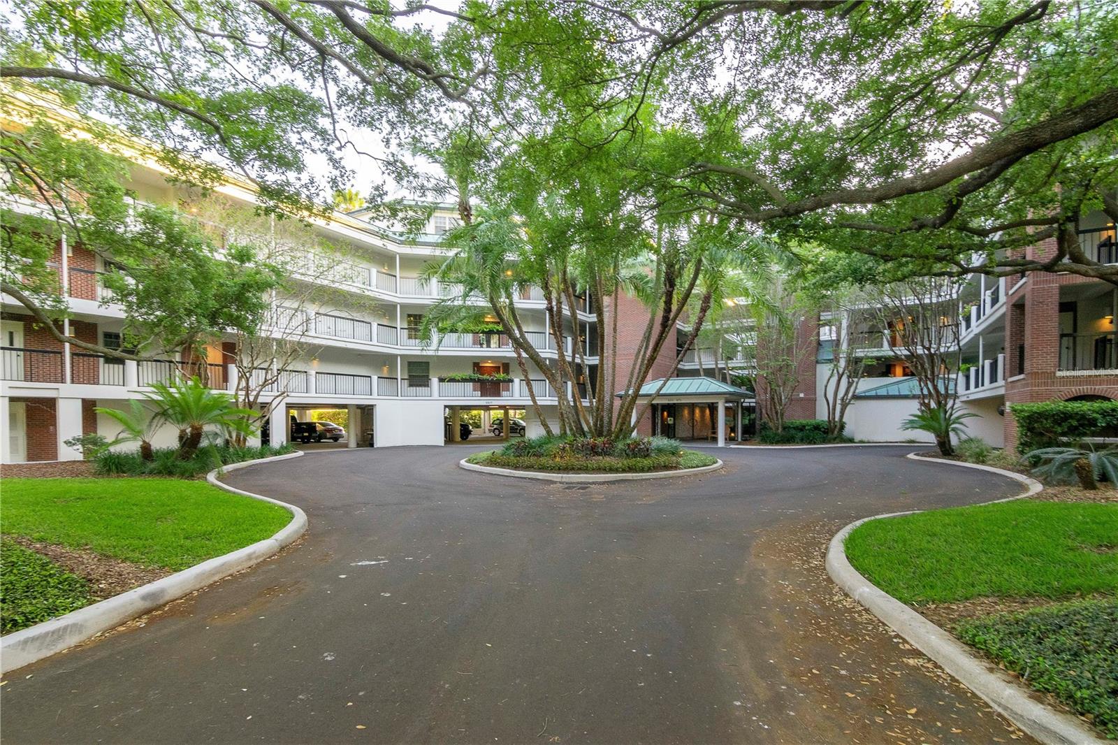 Pull up to your 2 covered parking spaces in close proximity to the