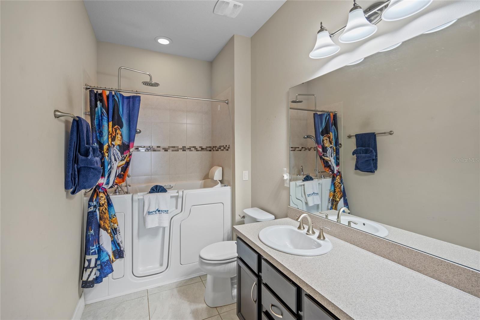 2nd Bathroom