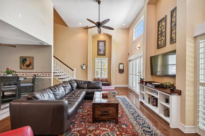 vaulted ceiling in the living room