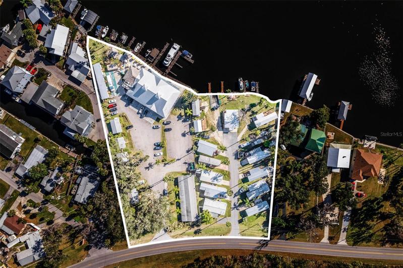 Restaurant, Vacation Rentals, Marina, Boat Ramp