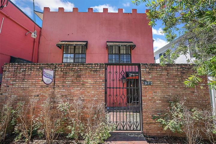 Welcome to 124 W 4th Ave!