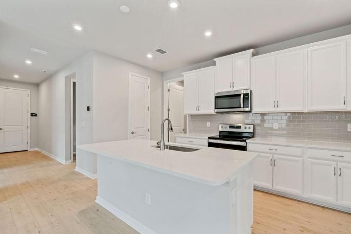 Island With Breakfast Bar