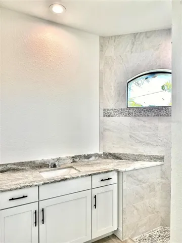 Master Bathroom Split Vanity