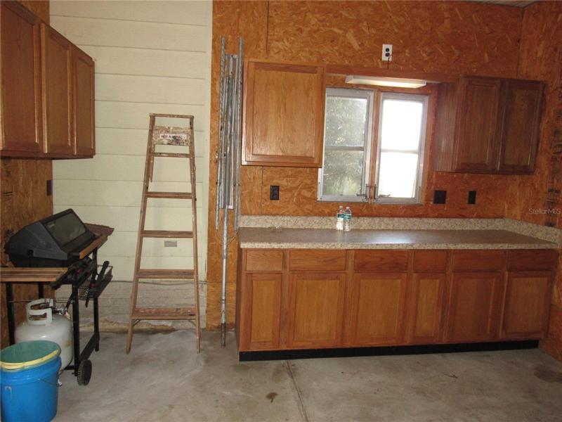 golfcart/utility room.