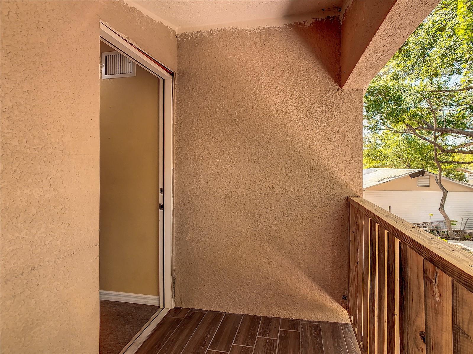 Small deck off the upstairs Game Room