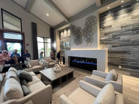 CLUBHOUSE