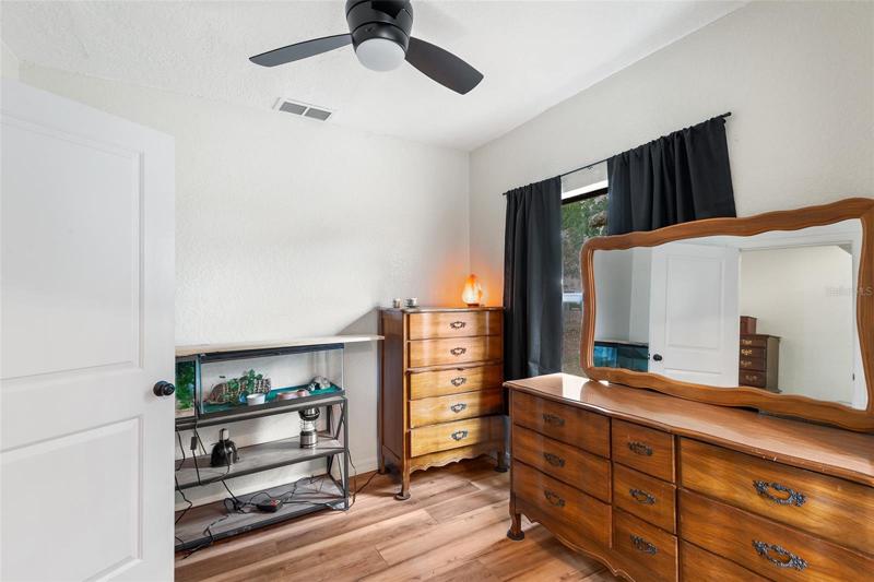 Master Bedroom w/furniture