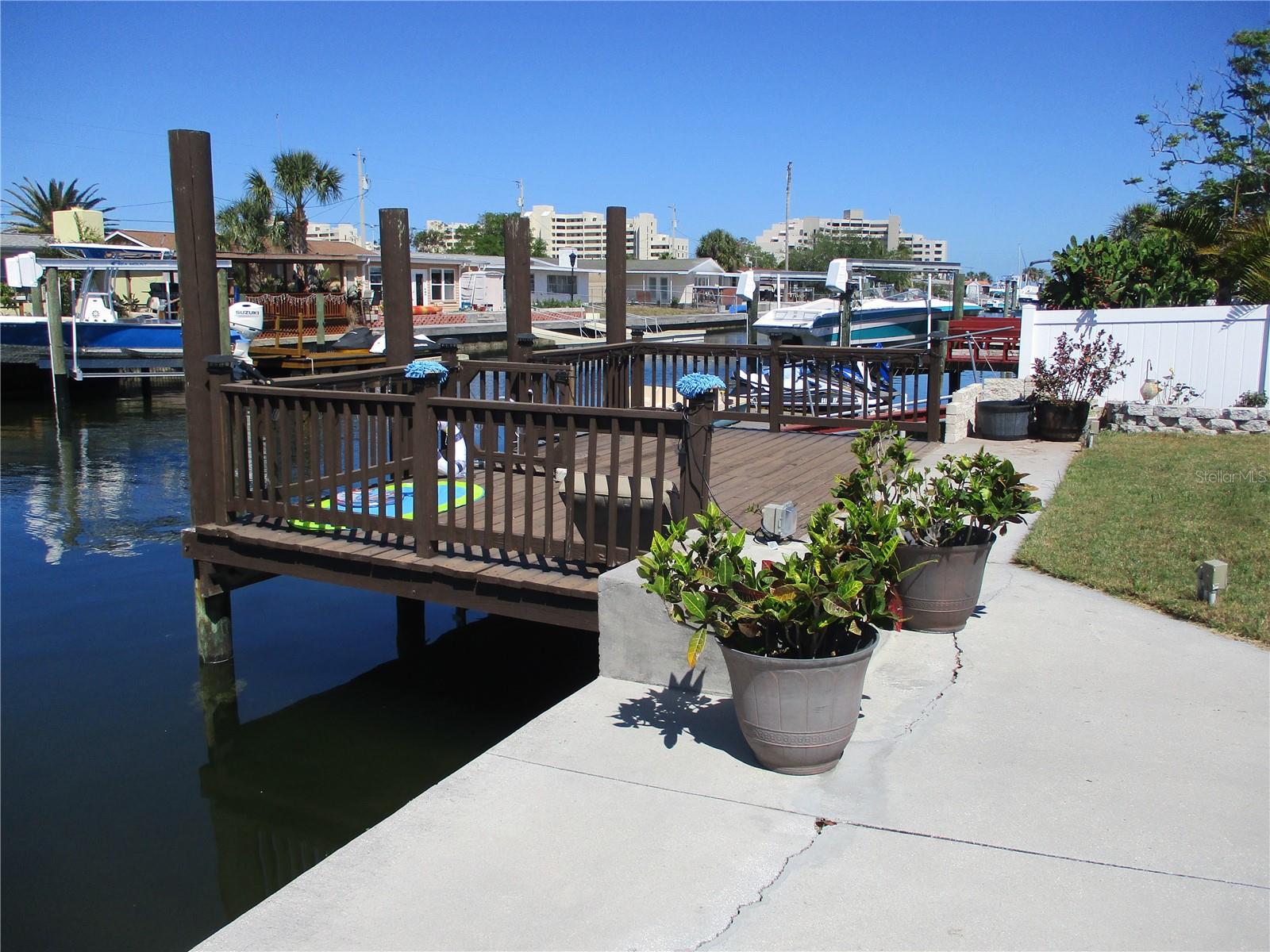 Dock/Water View