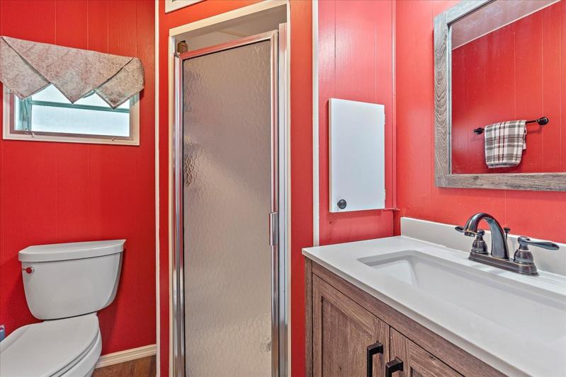 Ensuite bath