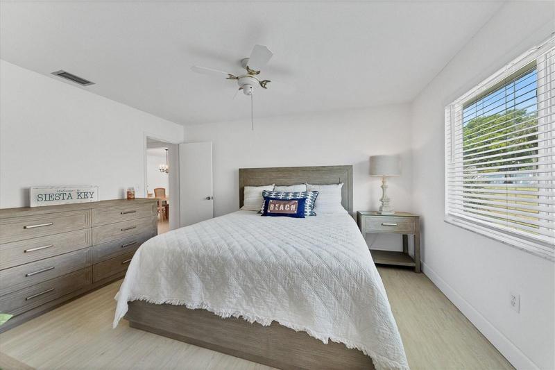 Main Bedroom with ensuite bathroom