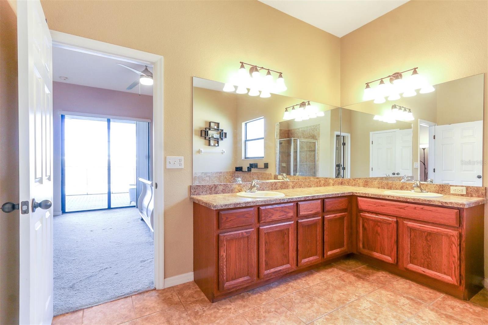 2ND FL MASTER BATH