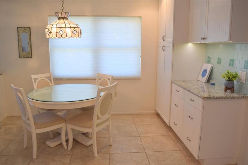 Kitchen/Dining Area