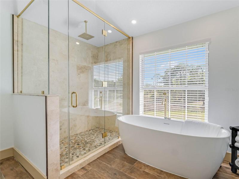 Love the tub and large walk in shower