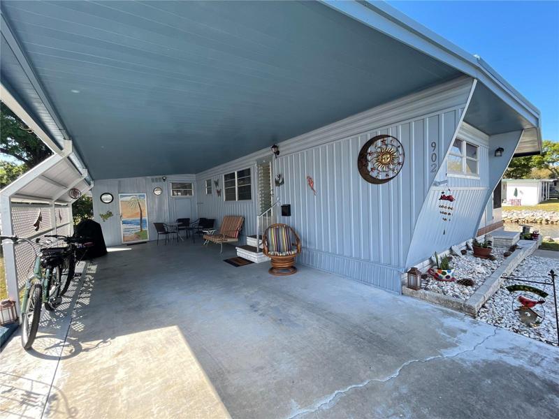 CARPORT