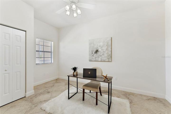3rd bedroom/den/office
