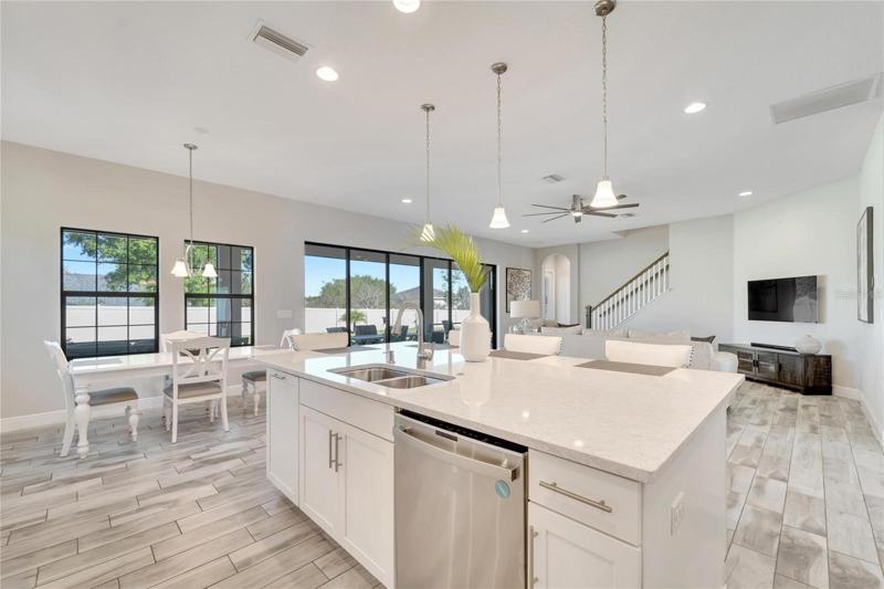 Kitchen/Dining