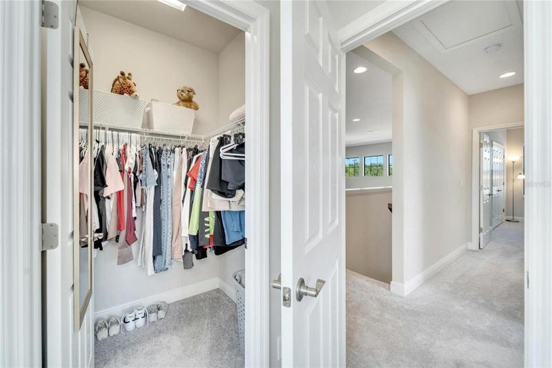 Walk in Closet
